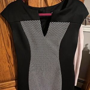 connected apparel size 12 black dress with black and whites body con pattern